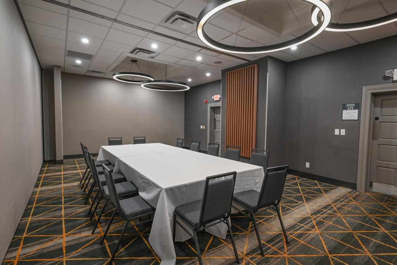 Holiday Inn Cleveland-Mayfield By Ihg Kültér fotó