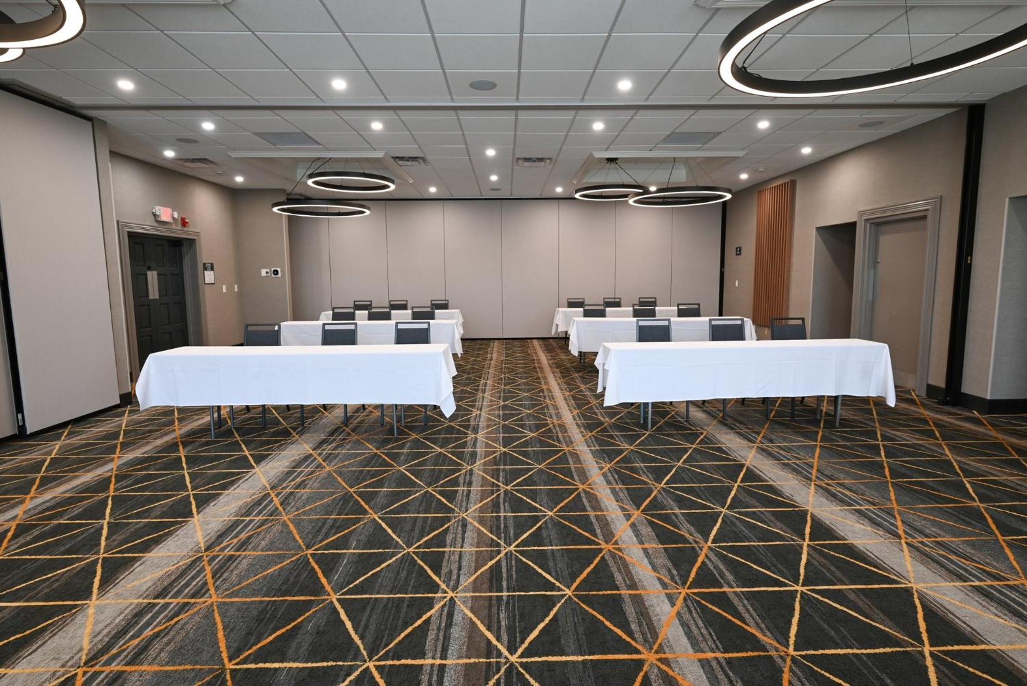 Holiday Inn Cleveland-Mayfield By Ihg Kültér fotó